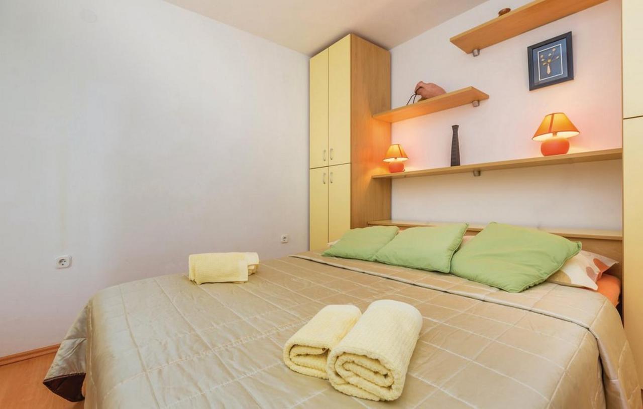 Apartments Paola Karlobag Quarto foto